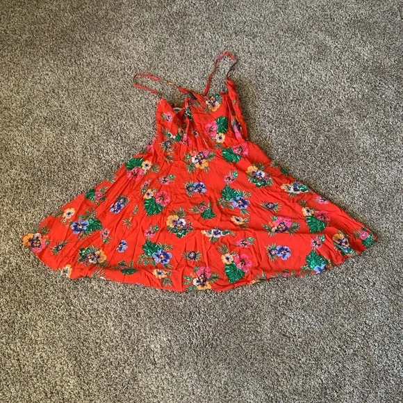 Old Navy Summer Dresses - Picture 2 of 13